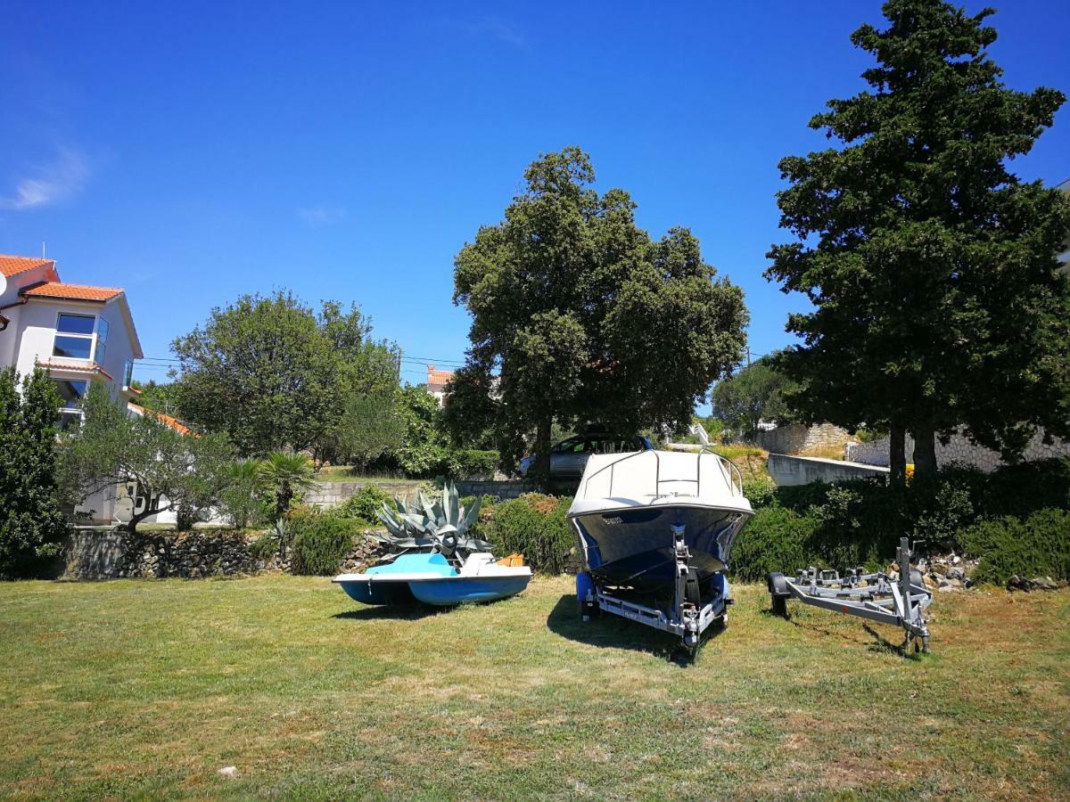 Family Friendly Apartments Island Rab Kampor Exterior photo