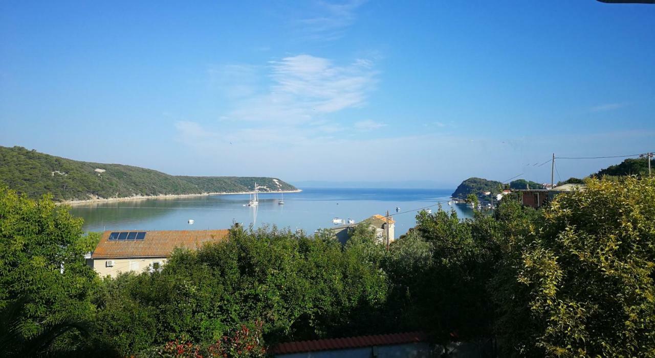 Family Friendly Apartments Island Rab Kampor Exterior photo