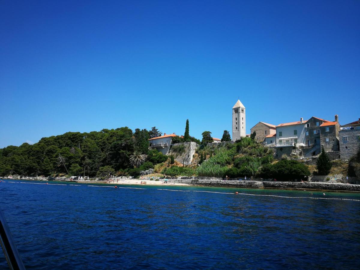Family Friendly Apartments Island Rab Kampor Exterior photo